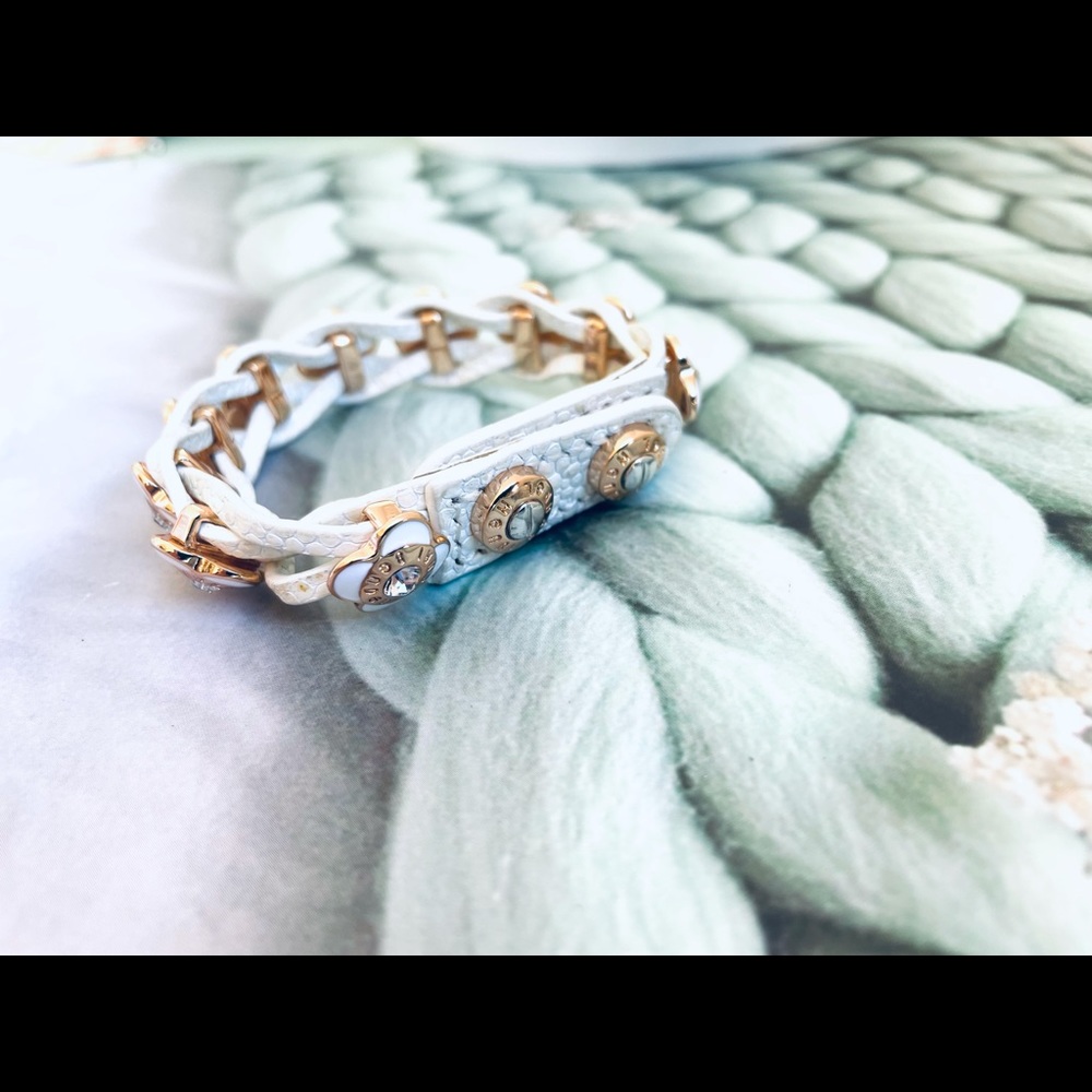 Henri Bendel White Leather Rivet and Crystal Logo Snap Bracelet - Picture 4 of 7